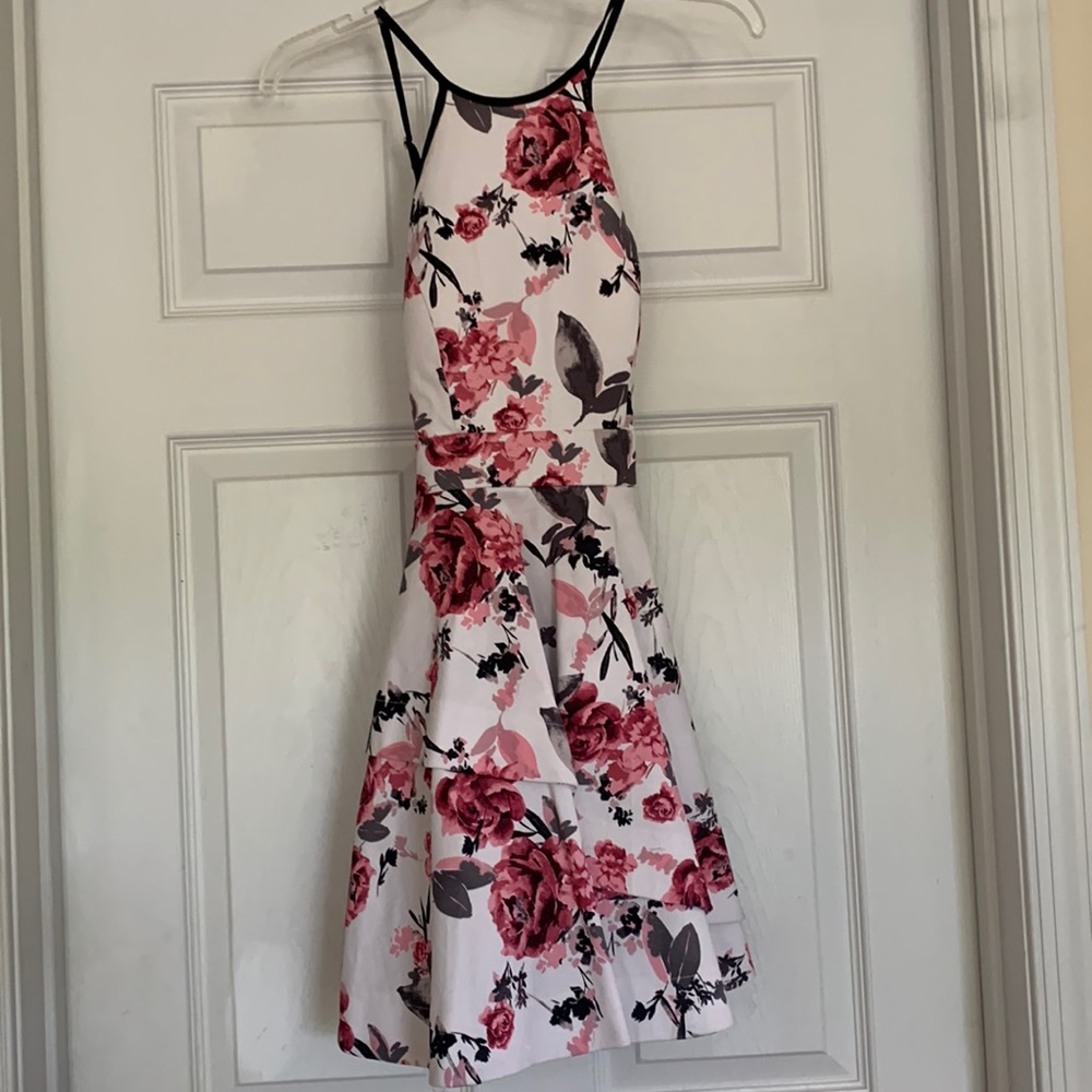 Floral dress worn once speechless brand size 1